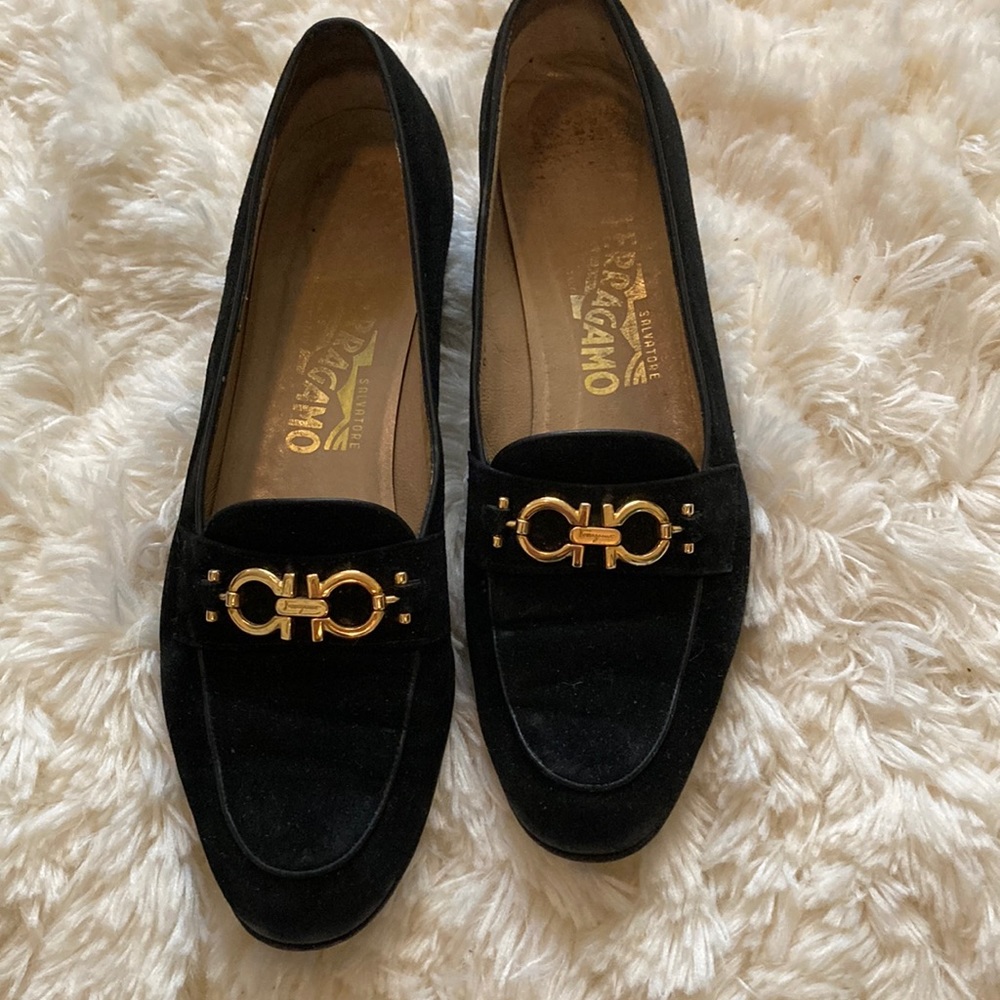 Salvatore Ferragamo Black Suede Loafers with Gold Logo Buckle Sz:9.5 AAAA